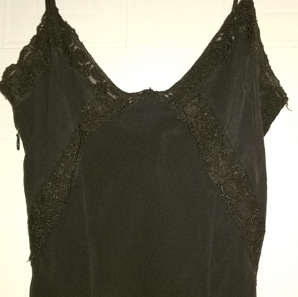 Dress - Picture 6 of 6